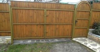 Купить распашные ворота деревянные Минеральные Воды, цена от 2716 руб.